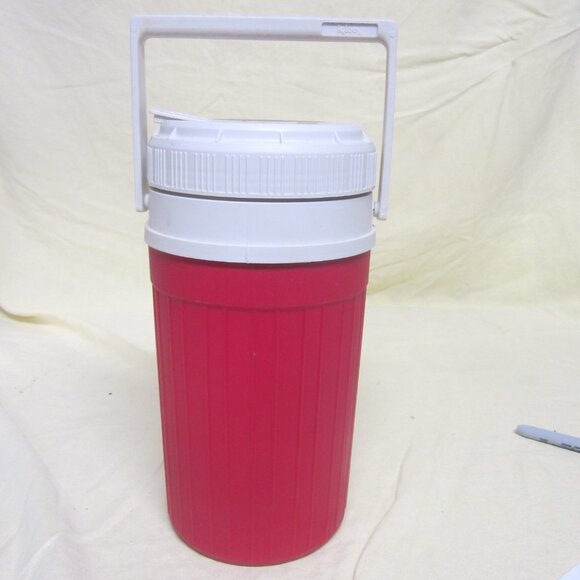 VTG 80'S LIPTON ICED TEA PROMO COOLER JUG 1/2 GAL $EACH - Picture 2 of 14